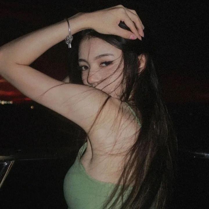 搭秋千的人
